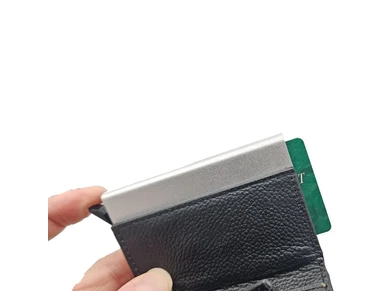 6430011137183 1 image