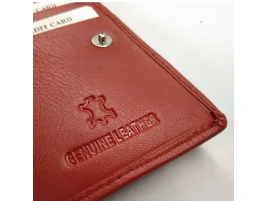 6430011136155_NAHKALOMPAKKO_PUNAINEN_3 image